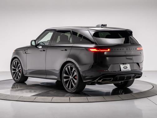 Santorini Black Metallic 2023 Land Rover Range Rover Sport SE