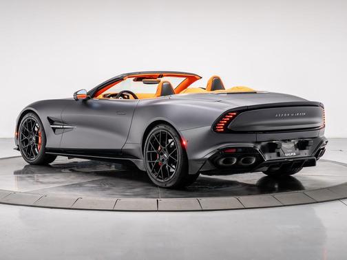 2026 Aston Martin Vanquish Volante