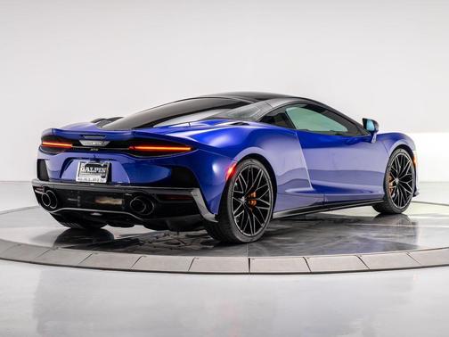 2025 McLaren GTS Performance