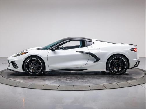 2021 Chevrolet Corvette Stingray w/2LT