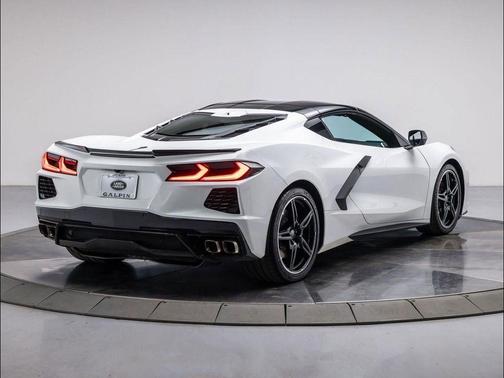 2021 Chevrolet Corvette Stingray w/2LT