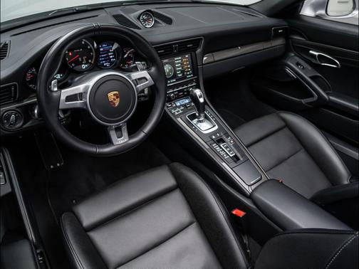 2016 Porsche 911 Turbo S