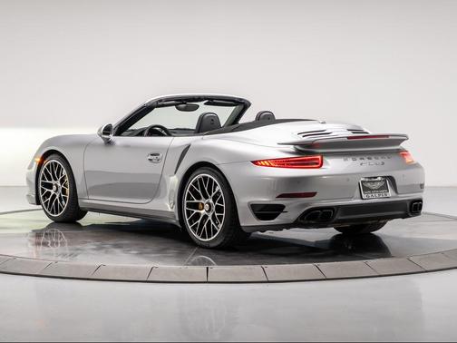 2016 Porsche 911 Turbo S