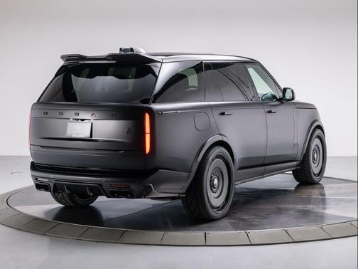 2026 Land Rover Range Rover P530 SE 7 Seat