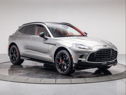 2025 Aston Martin DBX 707