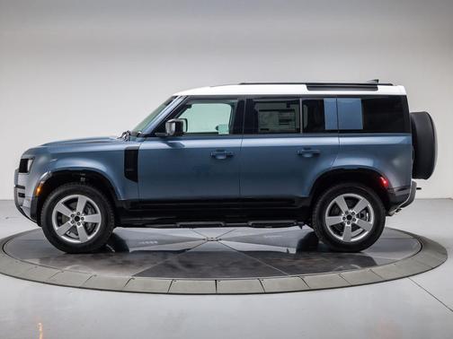 2026 Land Rover Defender 110 X-Dynamic SE