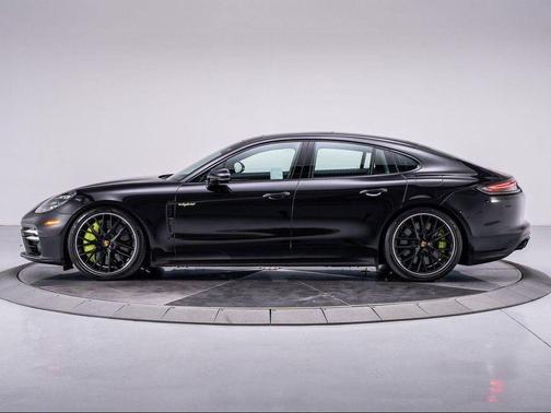 2023 Porsche Panamera Turbo S