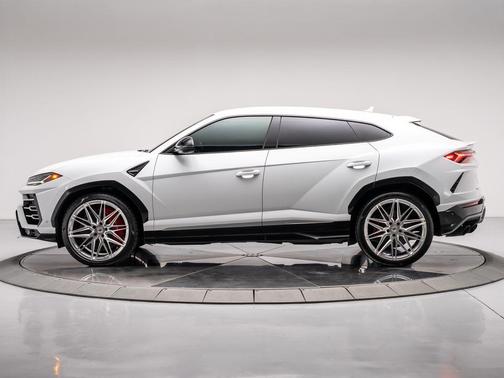 2019 Lamborghini Urus Base