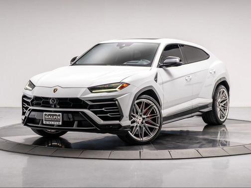 2019 Lamborghini Urus Base