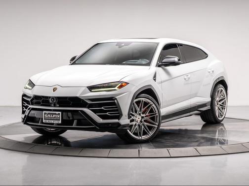 2019 Lamborghini Urus Base