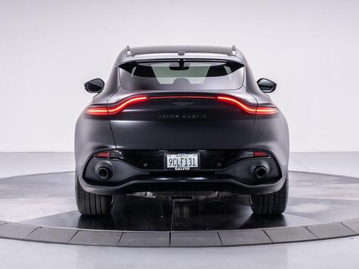 2022 Aston Martin DBX Base