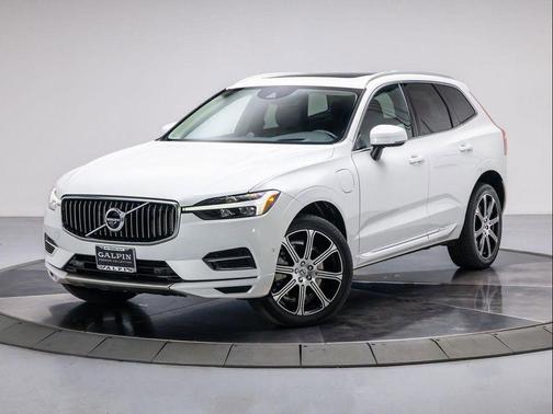 2021 Volvo XC60 Recharge Plug-In Hybrid T8 Inscription