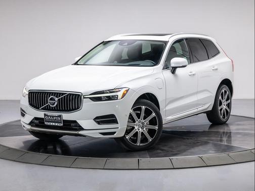 2021 Volvo XC60 Recharge Plug-In Hybrid T8 Inscription