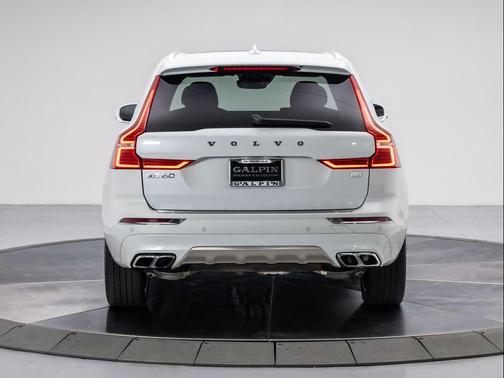 2021 Volvo XC60 Recharge Plug-In Hybrid T8 Inscription