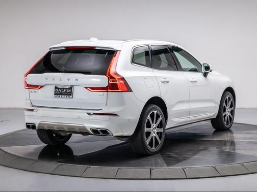 2021 Volvo XC60 Recharge Plug-In Hybrid T8 Inscription