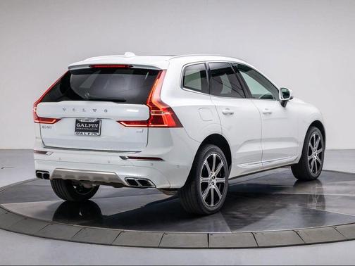 2021 Volvo XC60 Recharge Plug-In Hybrid T8 Inscription
