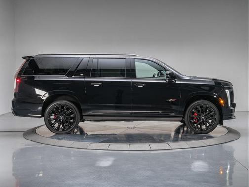 2025 Cadillac Escalade ESV V-Series