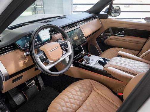 2025 Land Rover Range Rover P530 Autobiography