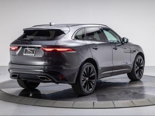 2023 Jaguar F-PACE R-Dynamic S