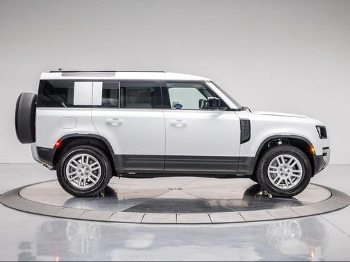 2025 Land Rover Defender P400 S