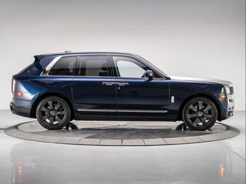 2020 Rolls-Royce Cullinan Base