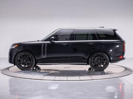 2025 Land Rover Range Rover P530 SE
