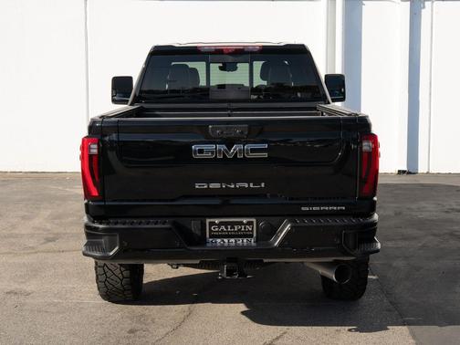 2024 GMC Sierra 2500 Denali Ultimate