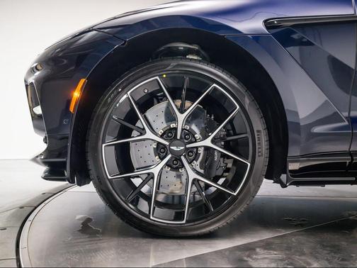 2026 Aston Martin DBX 707