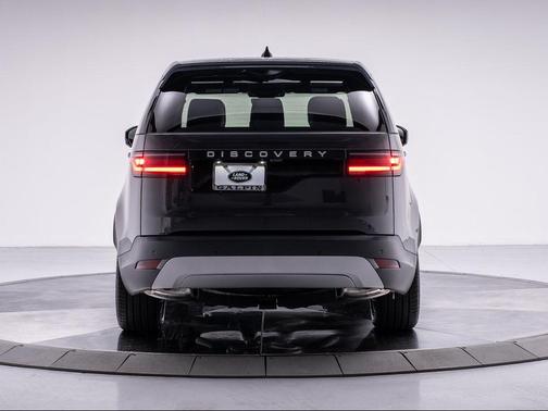 2025 Land Rover Discovery P300 S