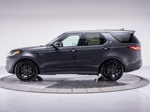 2025 Land Rover Discovery P300 S