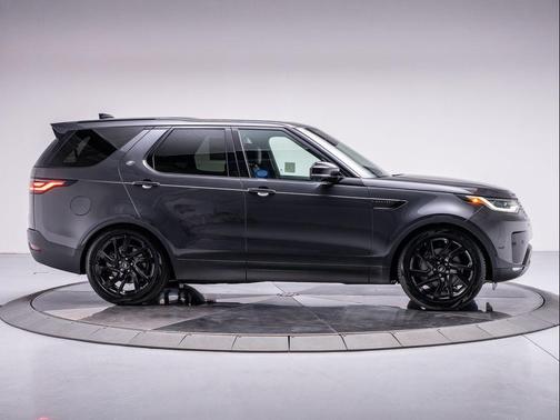 2025 Land Rover Discovery P300 S