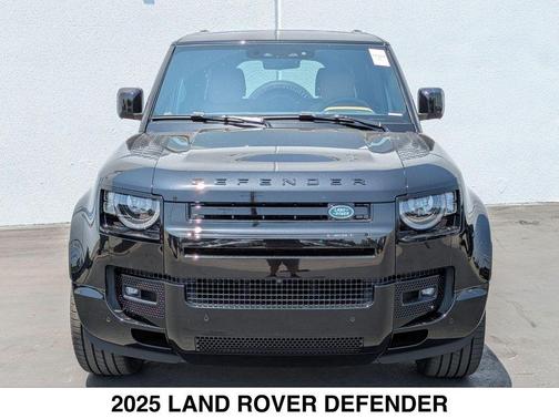 2025 Land Rover Defender P400 X-Dynamic SE
