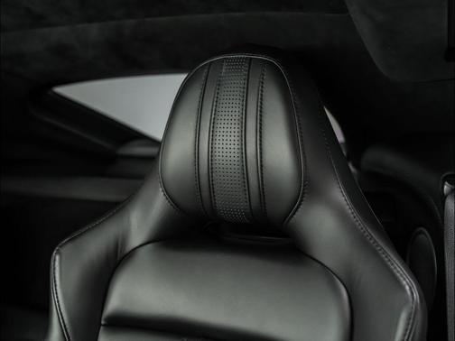 2021 Aston Martin Vantage Automatic