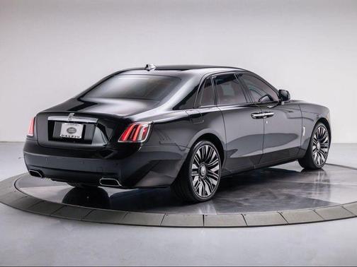 Black Diamond 2025 Rolls-Royce Ghost Base