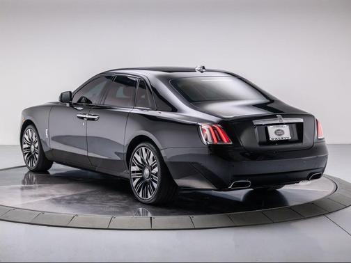 2025 Rolls-Royce Ghost 