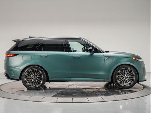 2025 Land Rover Range Rover Sport P635 SV Edition Two
