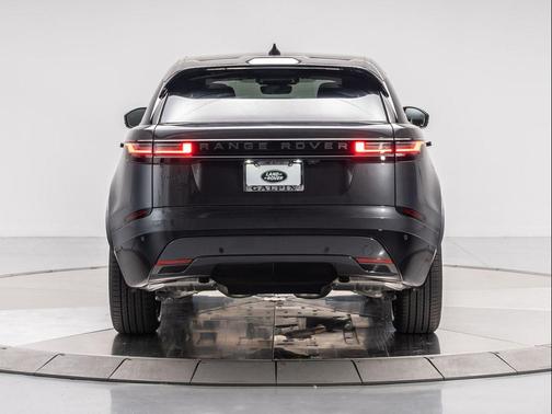 2026 Land Rover Range Rover Velar P400 Dynamic SE