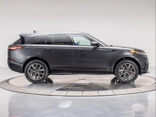 2026 Land Rover Range Rover Velar P400 Dynamic SE