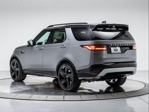 Eiger Grey 2026 Land Rover Discovery GEMINI EDITION