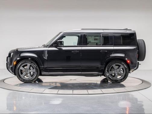 2025 Land Rover Defender P400 X-Dynamic SE