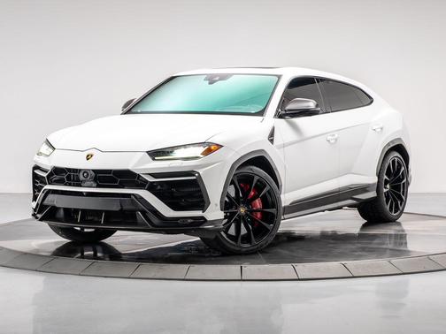 2022 Lamborghini Urus Base