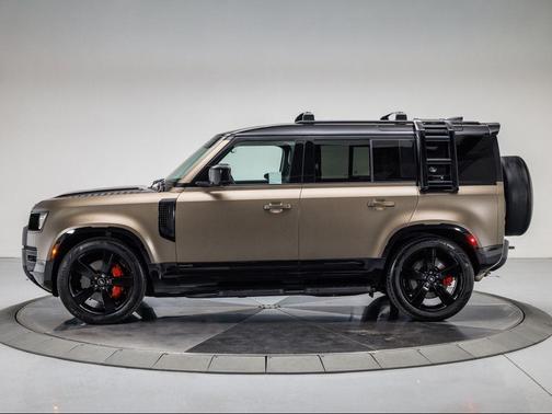 2024 Land Rover Defender 110 P400 X