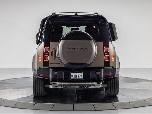2024 Land Rover Defender 110 P400 X