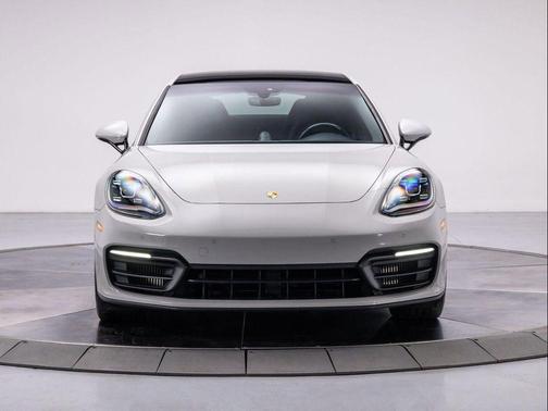 2022 Porsche Panamera Platinum Edition
