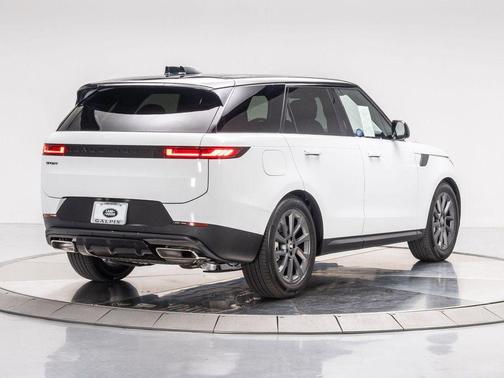 2025 Land Rover Range Rover Sport P360 SE