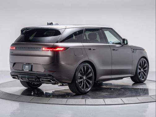 2025 Land Rover Range Rover Sport P550 Autobiography