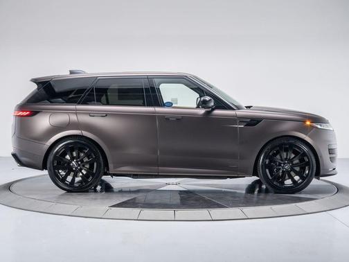 2025 Land Rover Range Rover Sport P550 Autobiography