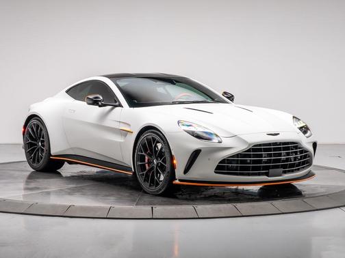 2025 Aston Martin Vantage Base