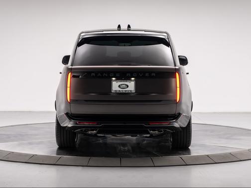 SATIN TOURMALINE BROWN 2025 Land Rover Range Rover P530 SE