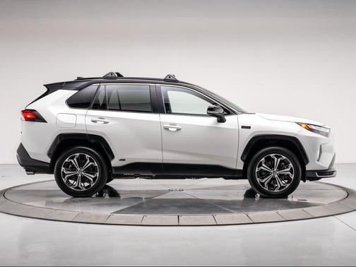 2024 Toyota RAV4 Prime XSE